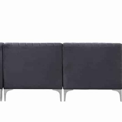 cassandra 551371-551373_4