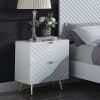 gaines Modern white nightstandbd01035