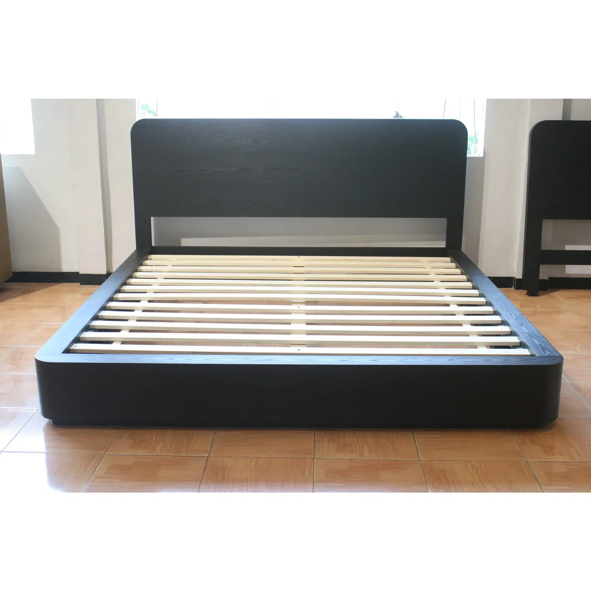 Elora Jet Black Round Wood Platform Bed - Image 3